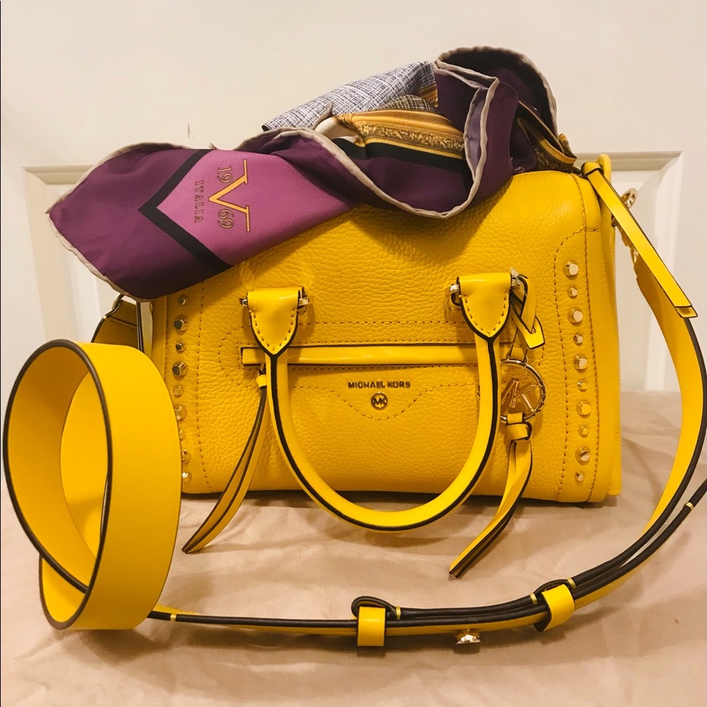Michael kors MK leather satchel handbag FREE gifts